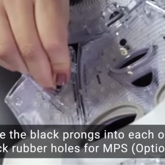 NEW LED Beauty Mask with neck extension and micro-current - Picture 2 of 6